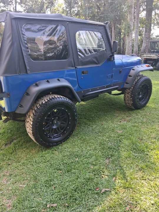 1993 Jeep YJ Wrangler - Image 3 of 6