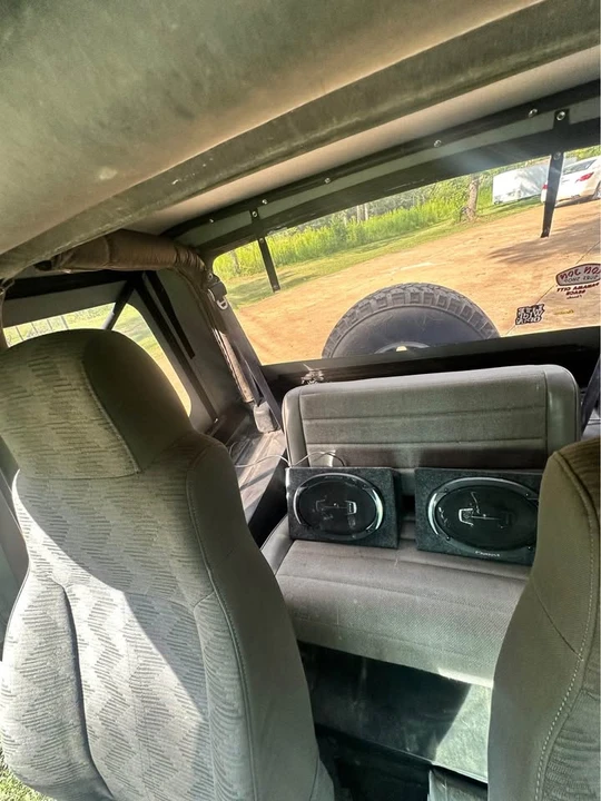 1993 Jeep YJ Wrangler - Image 10 of 16
