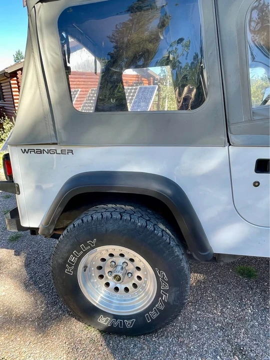 1993 Jeep YJ Wrangler - Image 9 of 13
