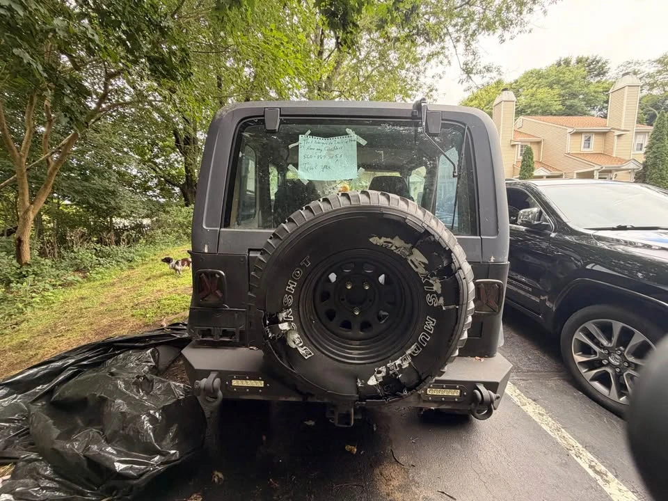 1993 Jeep YJ Wrangler - Image 9 of 10