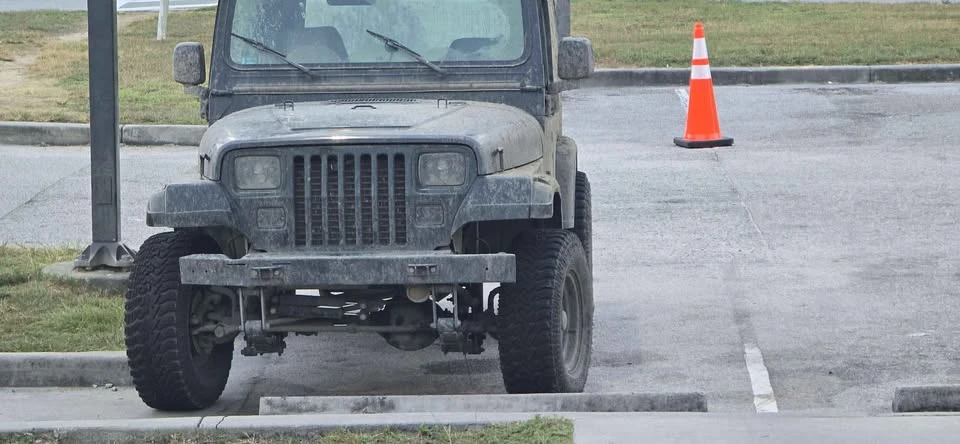 1993 Jeep YJ Wrangler - Image 4 of 8