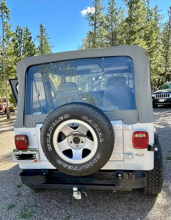 1993 Jeep YJ Wrangler - Image 5 of 13
