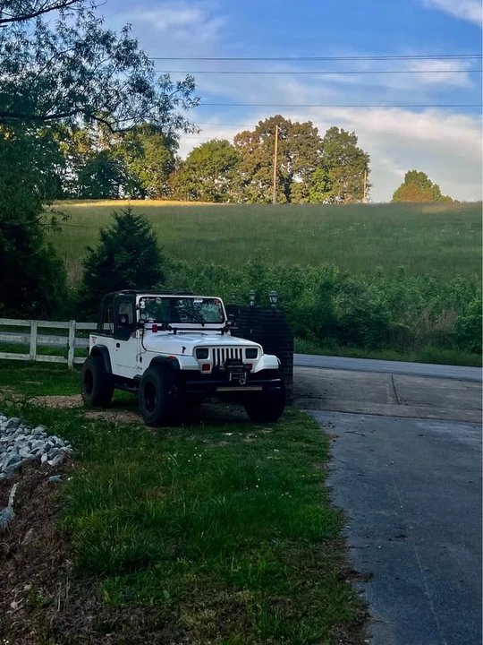 1993 Jeep YJ Wrangler - Image 3 of 19