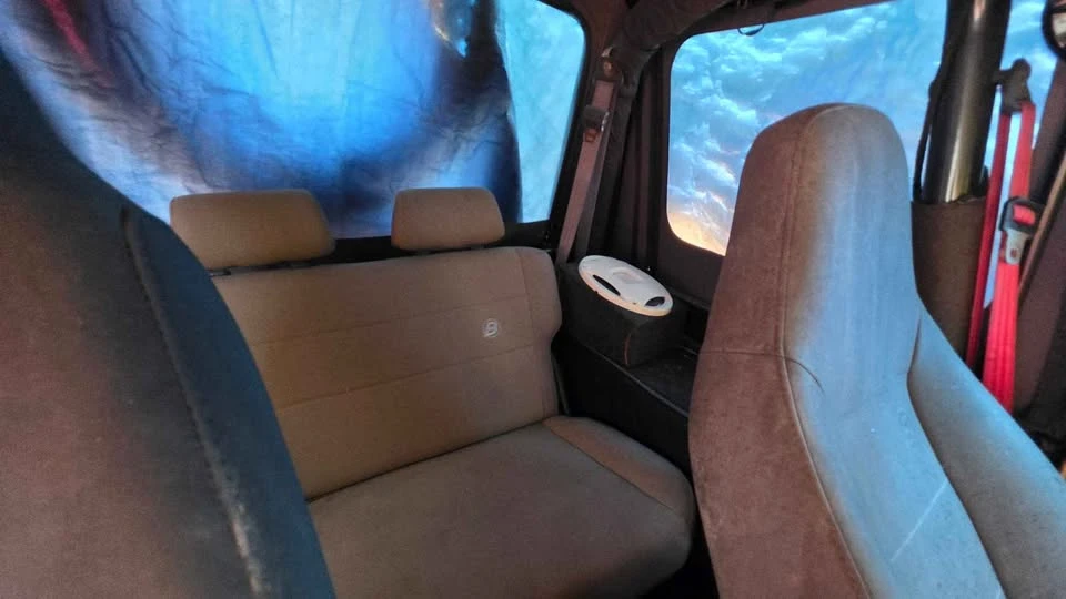 1993 Jeep YJ Wrangler - Image 12 of 16