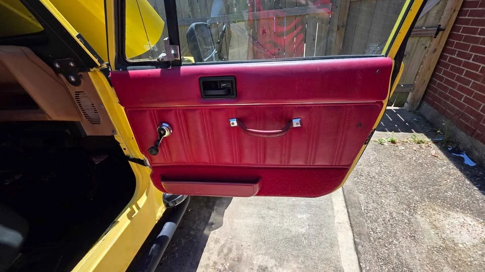 1993 Jeep YJ Wrangler - Image 15 of 16