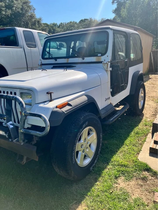 1993 Jeep YJ Wrangler - Image 3 of 10