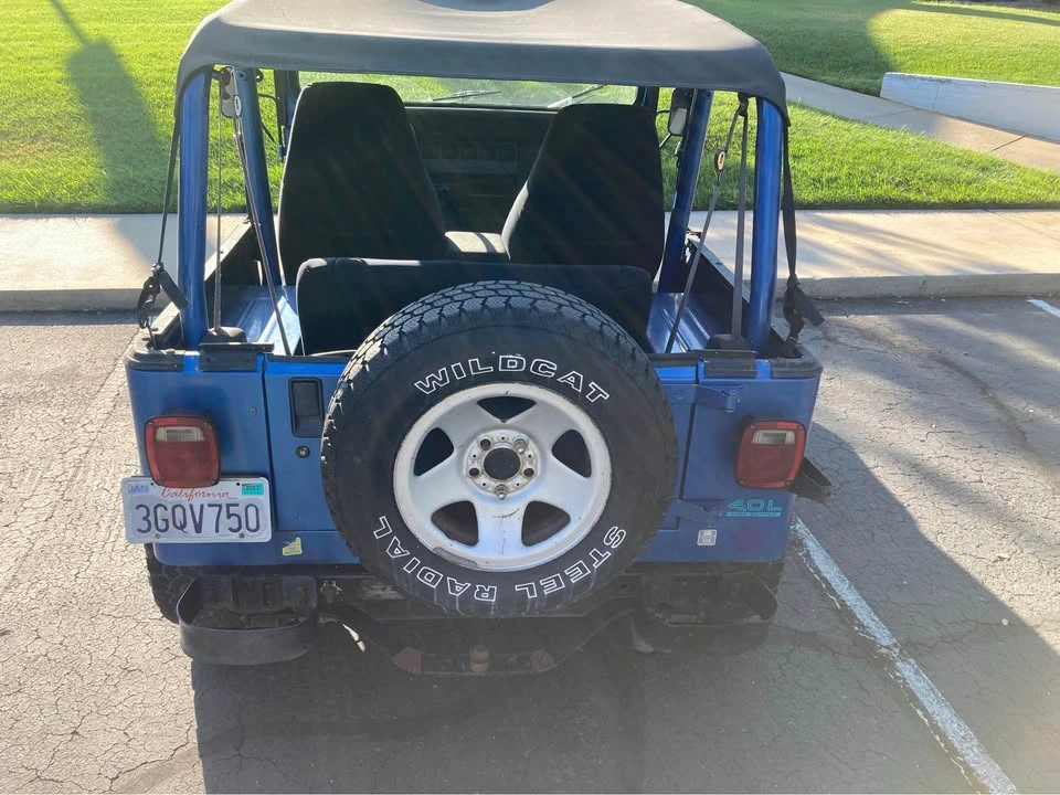 1993 Jeep YJ Wrangler - Image 4 of 5