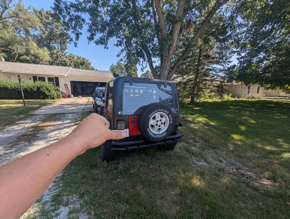 1993 Jeep YJ Wrangler - Image 5 of 15