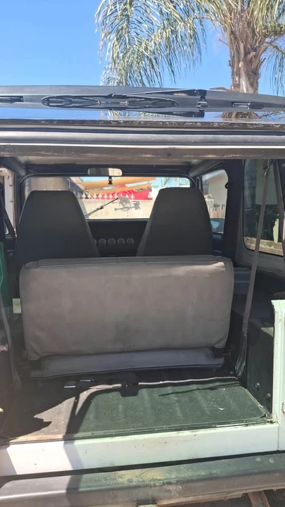 1993 Jeep YJ Wrangler - Image 10 of 14