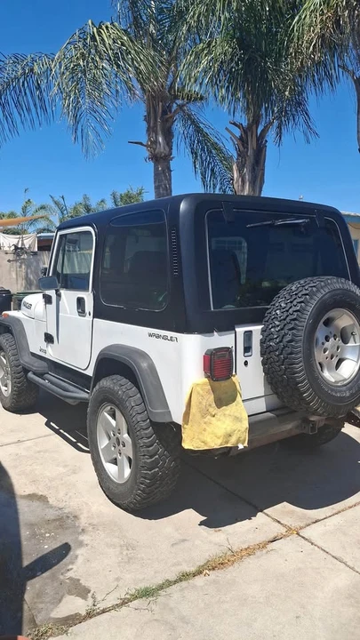 1993 Jeep YJ Wrangler - Image 4 of 14