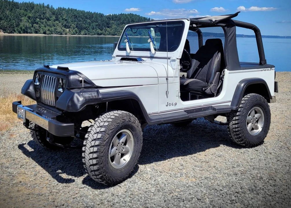 1993 Jeep YJ Wrangler - Image 11 of 16