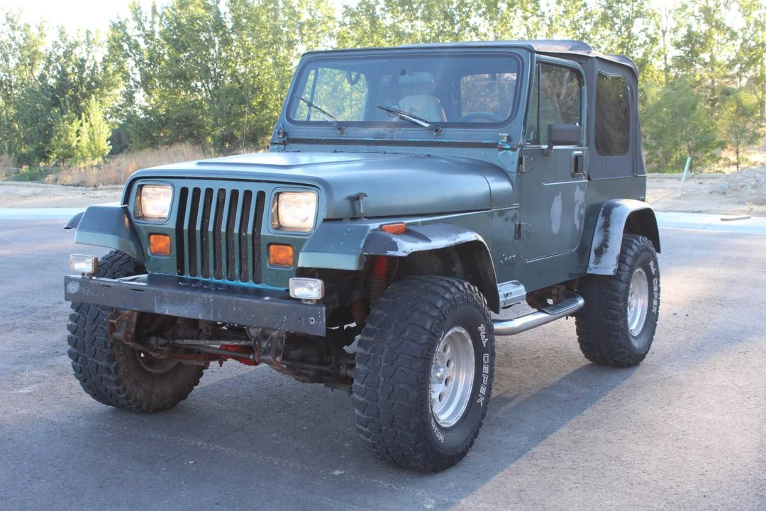 1993 Jeep YJ Wrangler - Image 10 of 18
