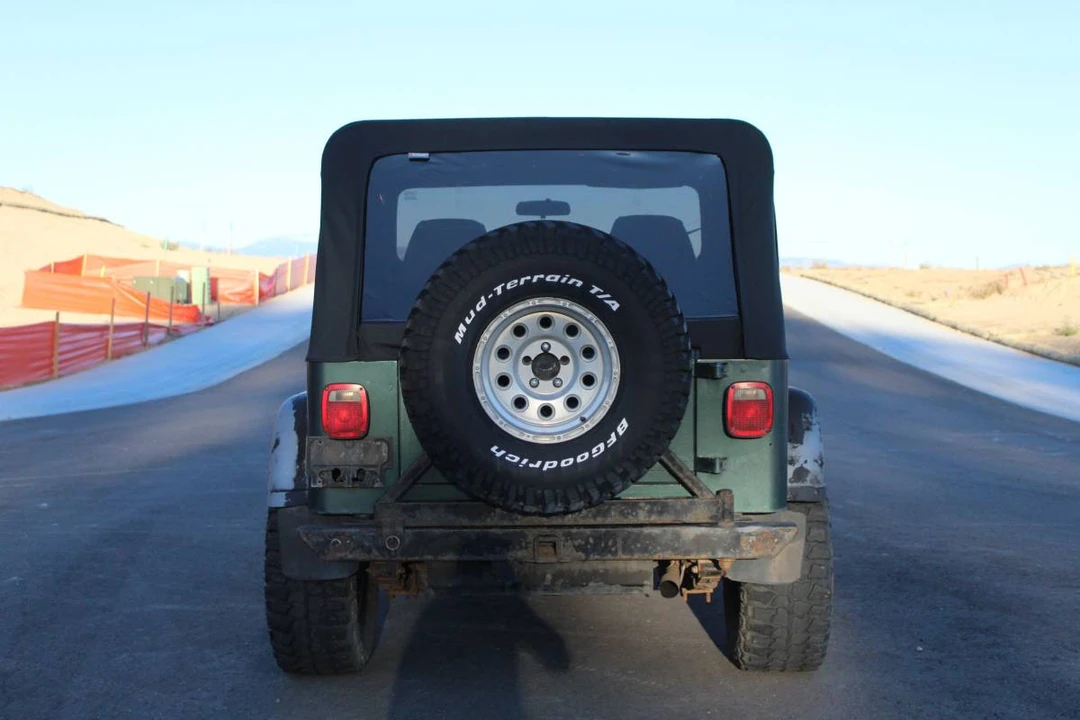 1993 Jeep YJ Wrangler - Image 7 of 18