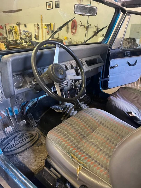 1993 Jeep YJ Wrangler - Image 9 of 10