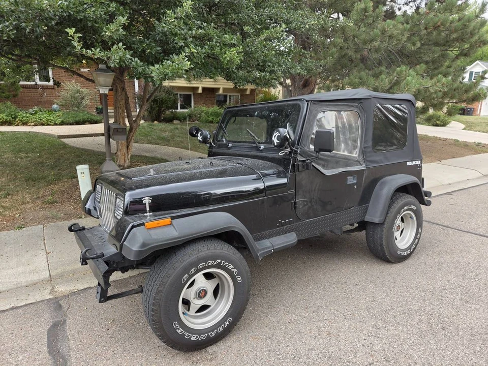 1993 Jeep YJ Wrangler - Image 15 of 18