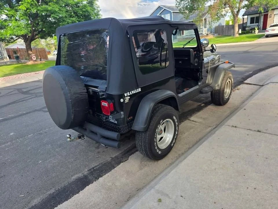 1993 Jeep YJ Wrangler - Image 6 of 18