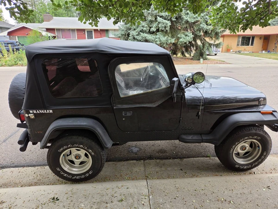 1993 Jeep YJ Wrangler - Image 12 of 18