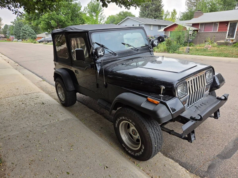 1993 Jeep YJ Wrangler - Image 13 of 18