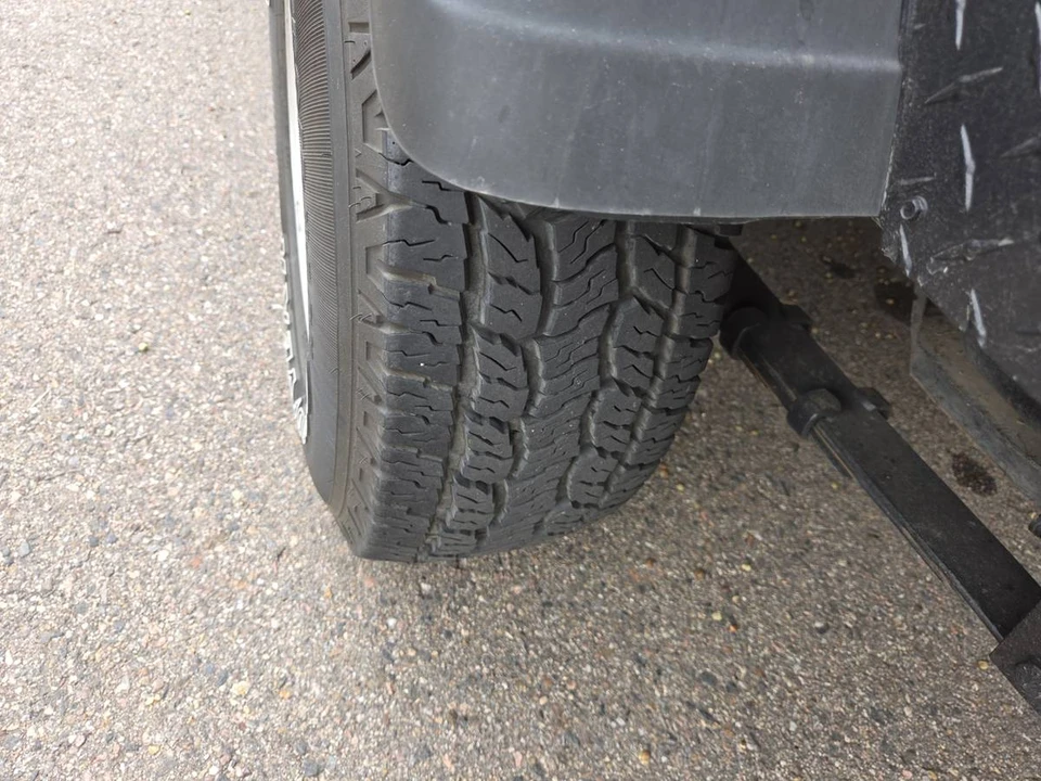 1993 Jeep YJ Wrangler - Image 17 of 18