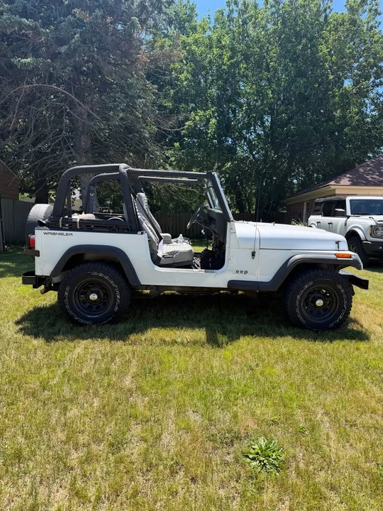 1993 Jeep YJ Wrangler - Image 3 of 10