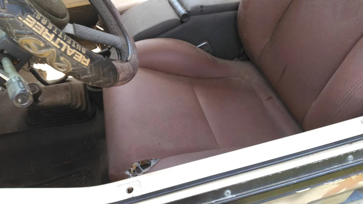 1993 Jeep YJ Wrangler - Image 11 of 18