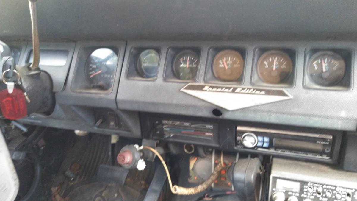 1993 Jeep YJ Wrangler - Image 14 of 18