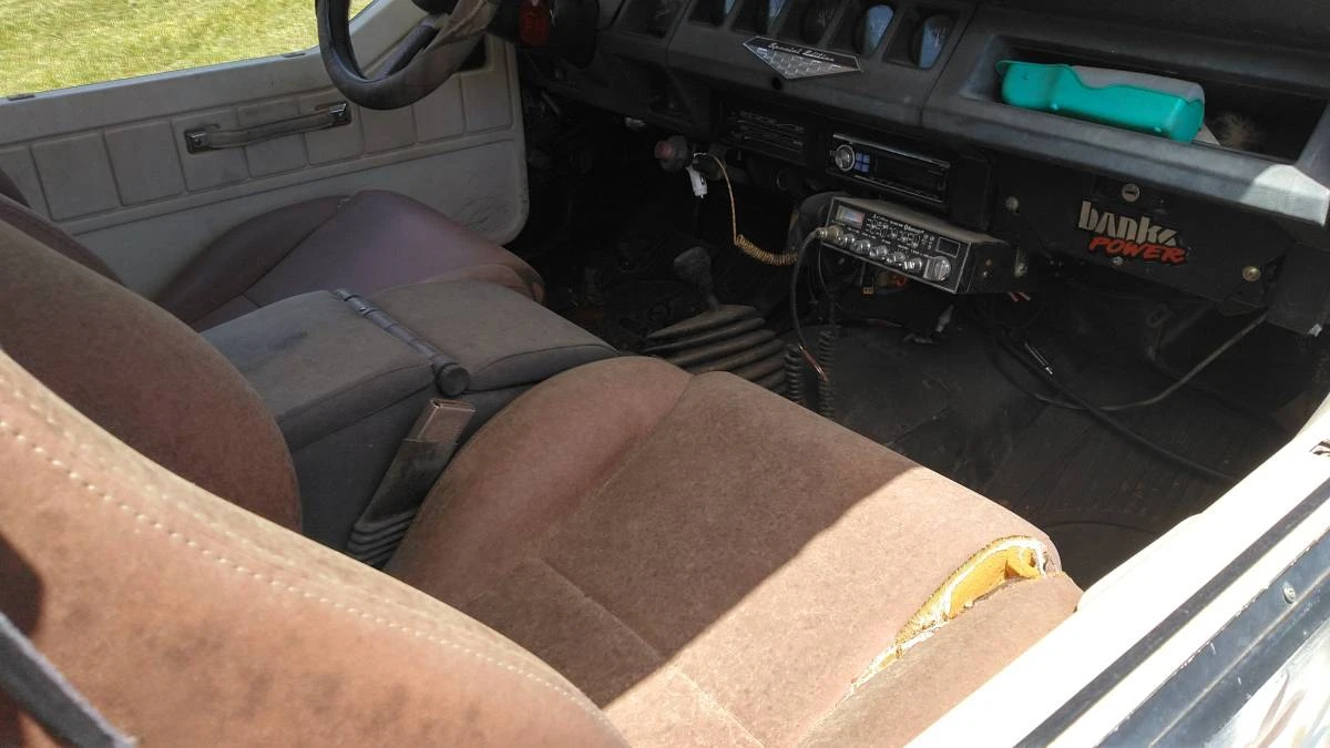 1993 Jeep YJ Wrangler - Image 13 of 18