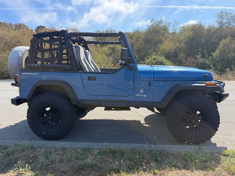 1993 Jeep YJ Wrangler - Image 2 of 8