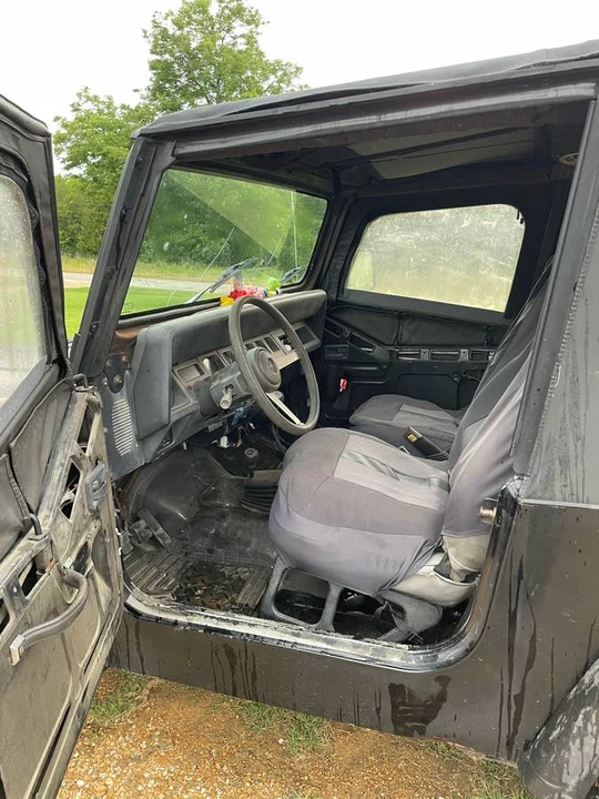 1993 Jeep YJ Wrangler - Image 6 of 6