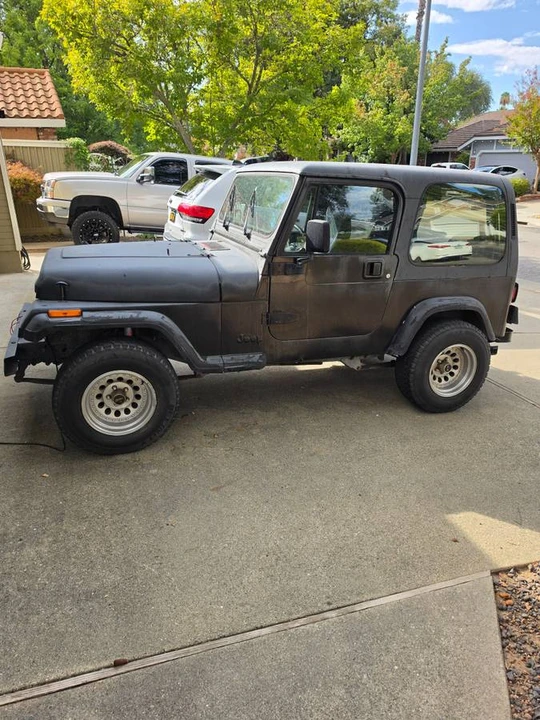 1993 Jeep YJ Wrangler - Image 10 of 12