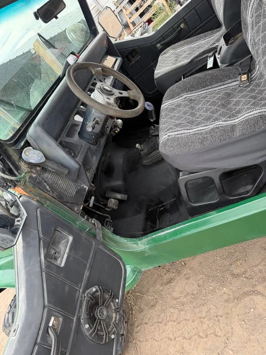 1993 Jeep YJ Wrangler - Image 8 of 9