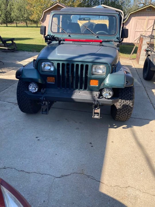 1993 Jeep YJ Wrangler - Image 4 of 11
