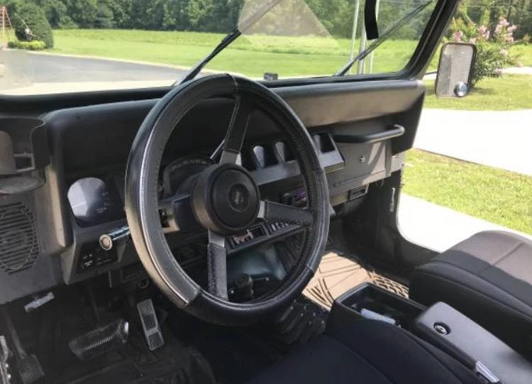 1993 Jeep YJ Wrangler - Image 6 of 11