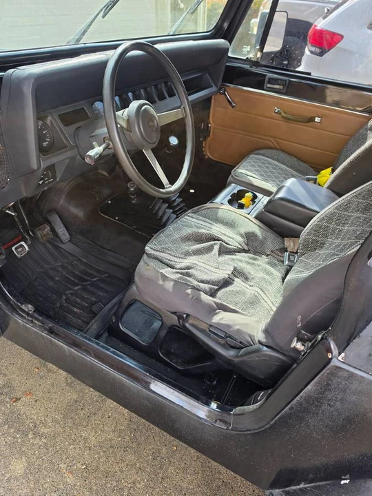 1993 Jeep YJ Wrangler - Image 7 of 12