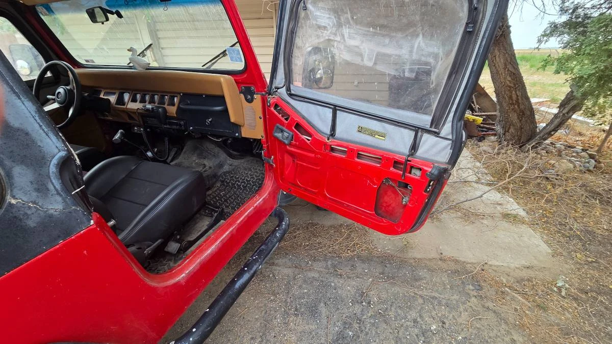 1993 Jeep YJ Wrangler - Image 6 of 8