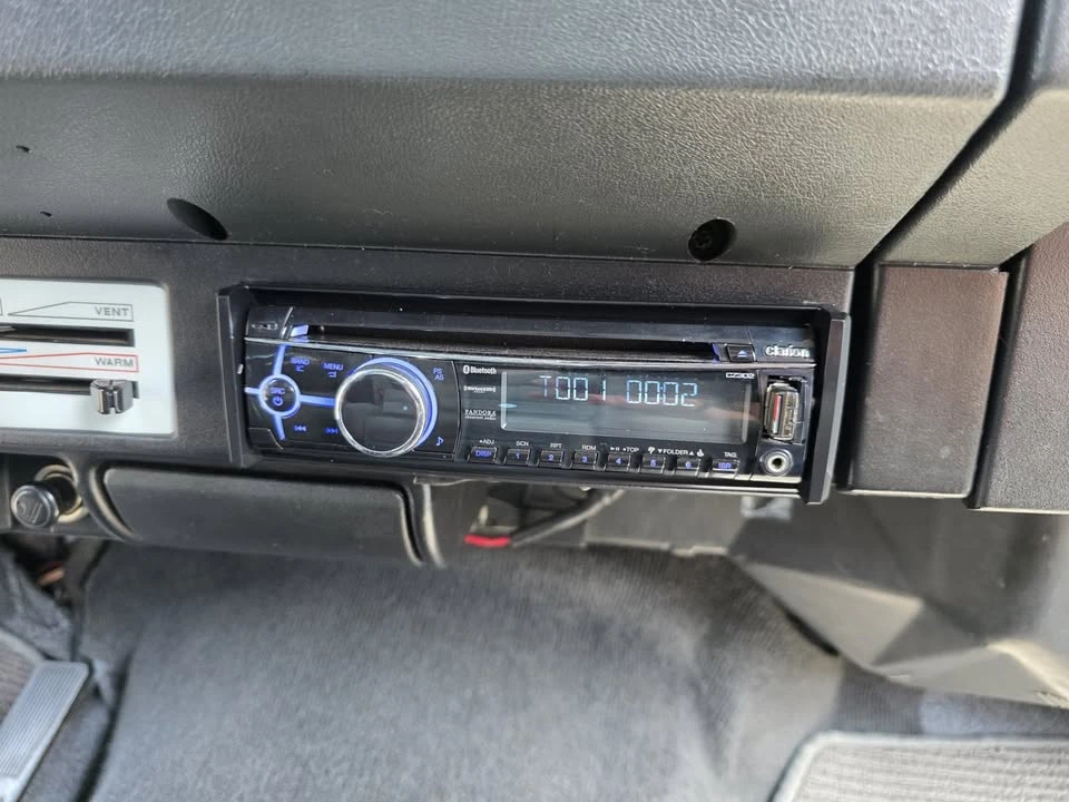 1993 Jeep YJ Wrangler - Image 11 of 16