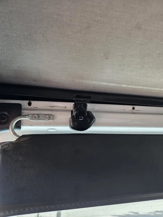 1993 Jeep YJ Wrangler - Image 15 of 16