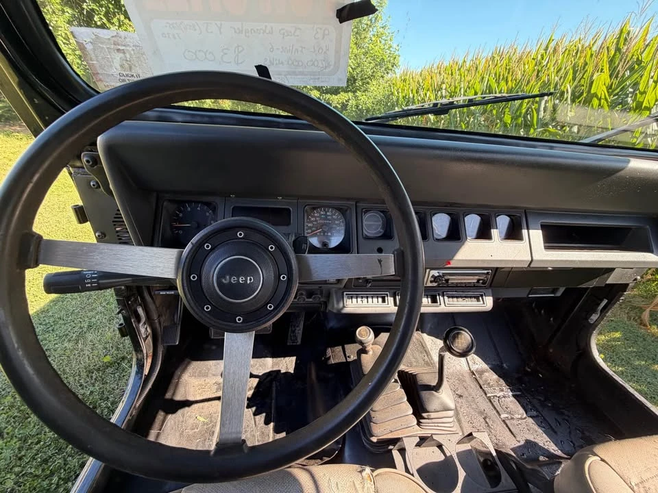 1993 Jeep YJ Wrangler - Image 7 of 7