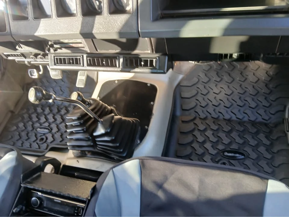 1993 Jeep YJ Wrangler - Image 10 of 20