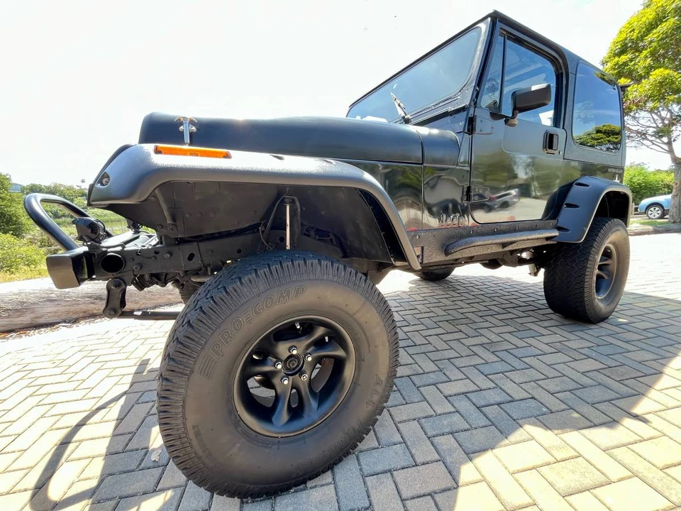 1993 Jeep YJ Wrangler - Image 10 of 10
