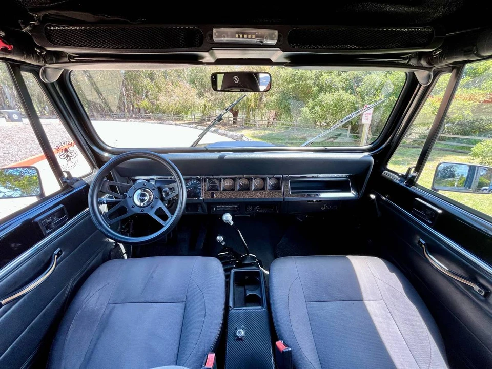 1993 Jeep YJ Wrangler - Image 7 of 10