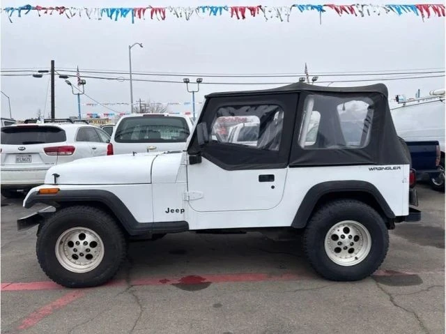 1993 Jeep YJ Wrangler - Image 4 of 8