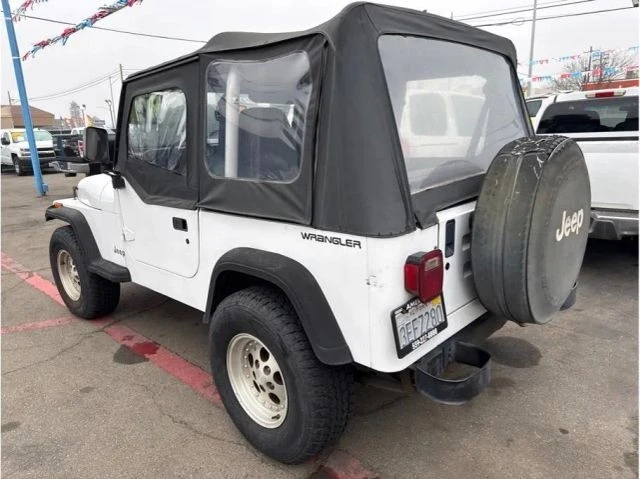 1993 Jeep YJ Wrangler - Image 5 of 8