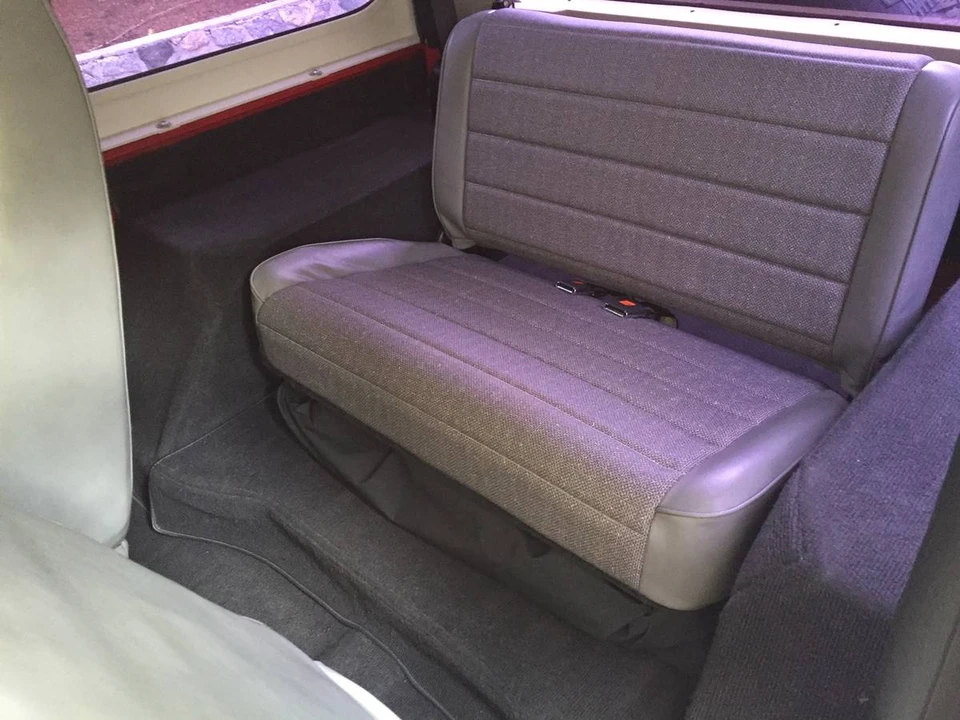 1993 Jeep YJ Wrangler - Image 11 of 19