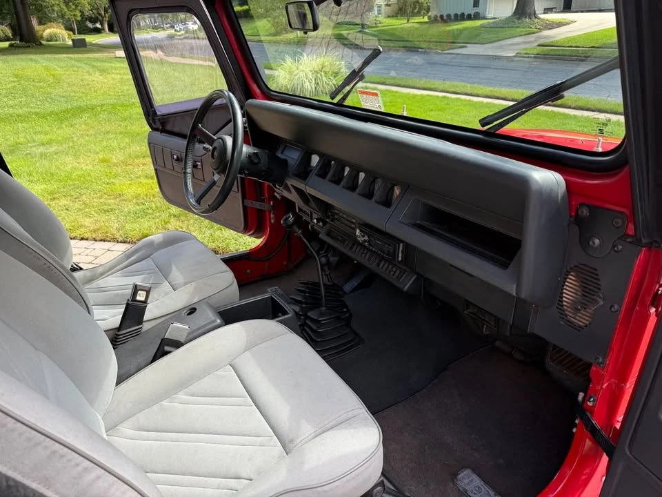 1993 Jeep YJ Wrangler - Image 7 of 18