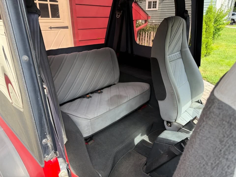 1993 Jeep YJ Wrangler - Image 8 of 18