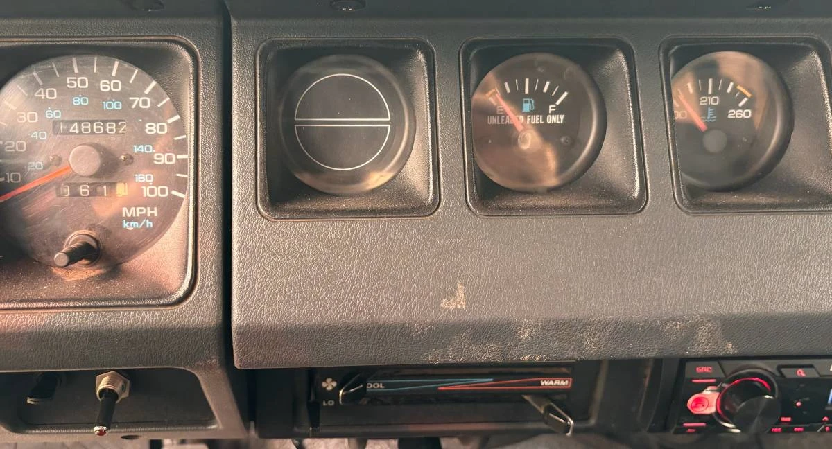 1993 Jeep YJ Wrangler - Image 6 of 10
