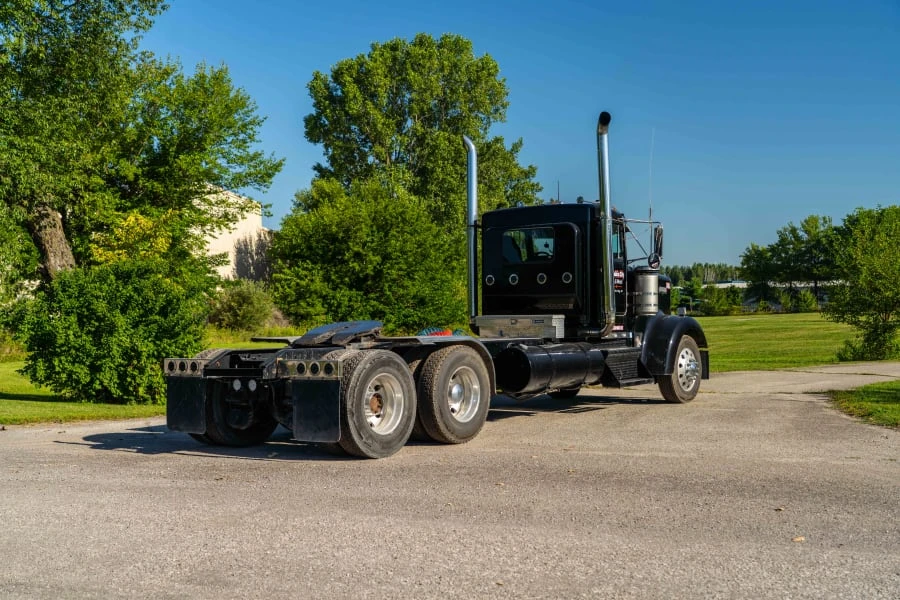 1993 Kenworth W900 - Image 3 of 26