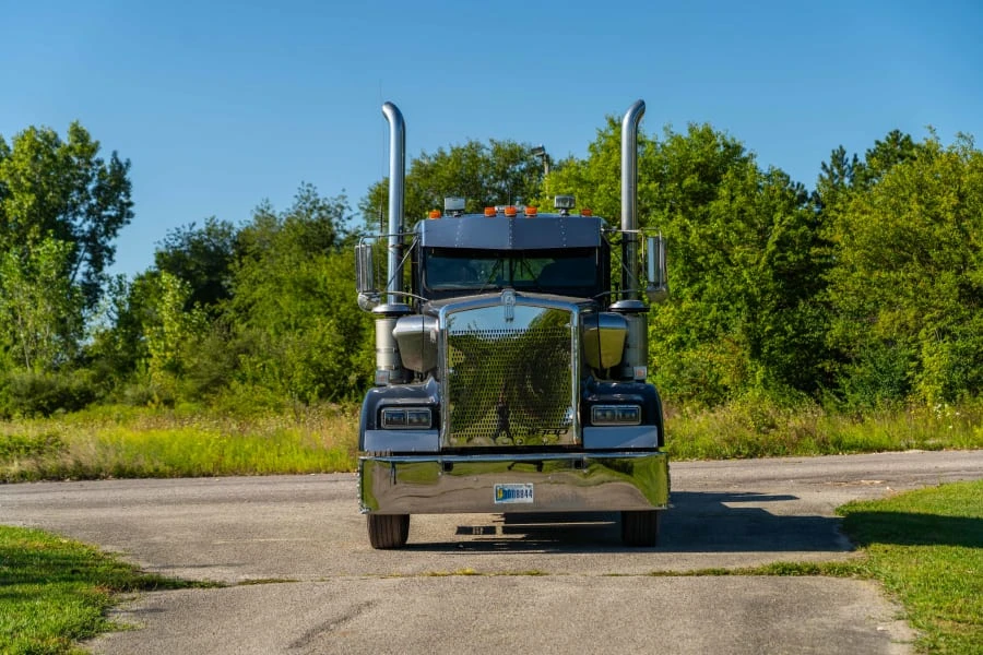 1993 Kenworth W900 - Image 4 of 26
