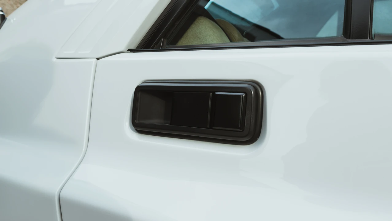 1994 Lancia Delta 1st Gen - Image 27 of 31